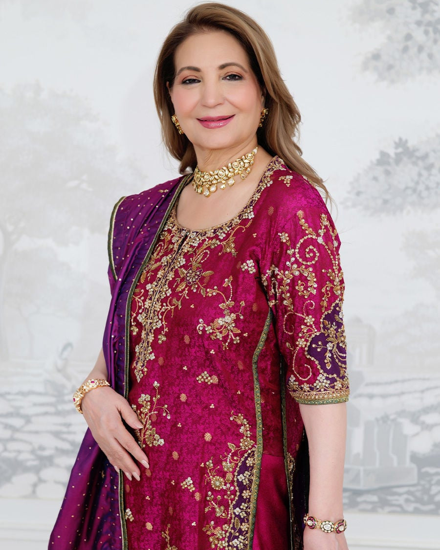 BITA MAGENTA KURTA - FARAH TALIB AZIZ