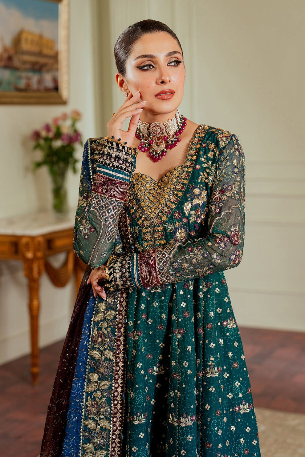 Luxury embroidered chiffon dupatta with sequins and threadwork Baroque
Baroque Chantelle formal outfit unstitched chiffon set close up embroidery
Elegant Baroque Chantelle chiffon outfit 3 piece formal wear look