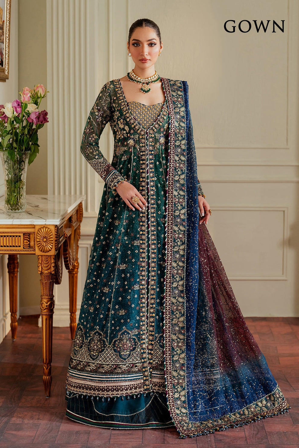 Luxury embroidered chiffon dupatta with sequins and threadwork Baroque
Baroque Chantelle formal outfit unstitched chiffon set close up embroidery
Elegant Baroque Chantelle chiffon outfit 3 piece formal wear look