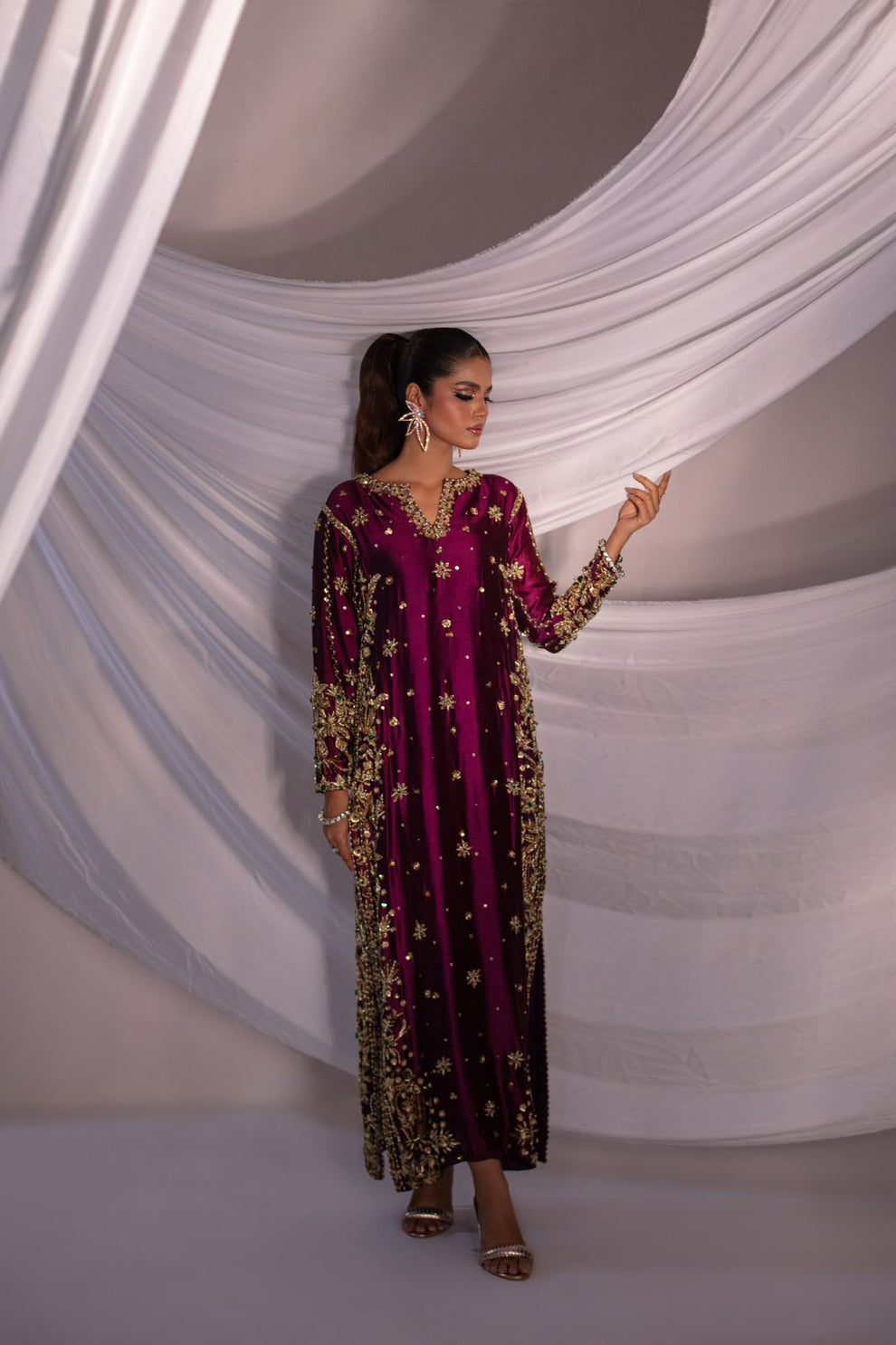 Detailed hand embellishments on magenta formal suit outfit
Premium Pakistani magenta embroidered formal dress full look
Expressive Magenta formal dress elegant wedding and festive wear
